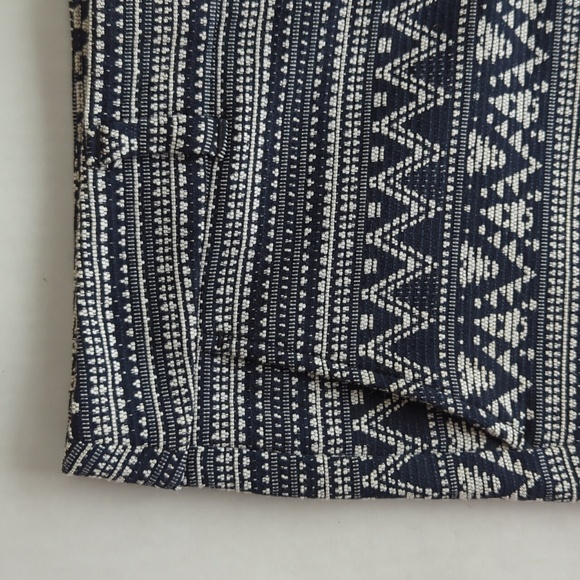 Loft Outlet Geometric Woven Pattern Tribal Shorts 4 Blue White - Picture 5 of 12